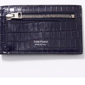 Luxurious Navy Crocodile-Embossed Card Holder